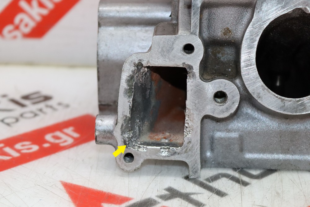 Testata 1706937, M40, 164E1, 184E1 per BMW 164E1, 184E1