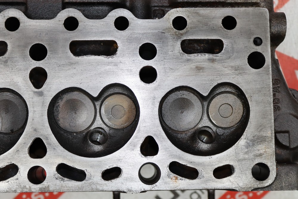 Testata 96BM6090 AG per FORD