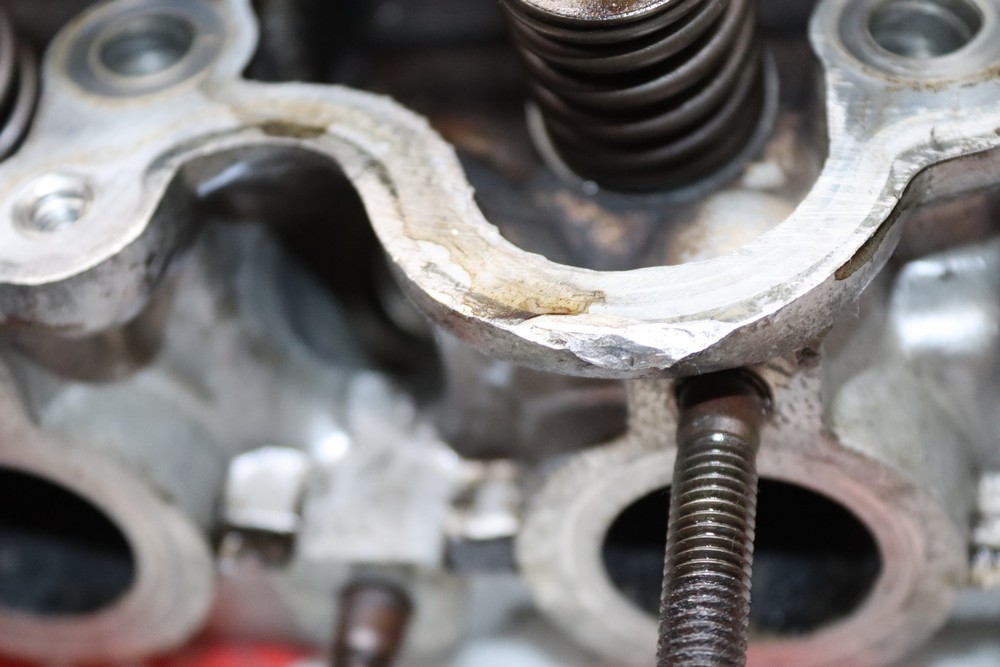 Culata LC13L, 22100-22620, 22100-22621 para HYUNDAI G4EH. G4EA
